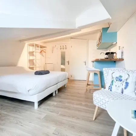 Appartement Marche Forville & Port 2 Personnes